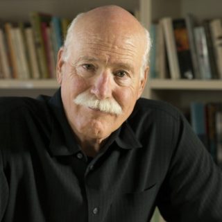 Επιτέλους κυκλοφορούν στα ελληνικά μερικά από τα καλύτερα διηγήματα του Tobias Wolff