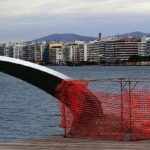Όλο εμπόδια για την τοποθέτηση του γλυπτού «Φεγγαράκι στην Ακτή» στον Θερμαϊκό
