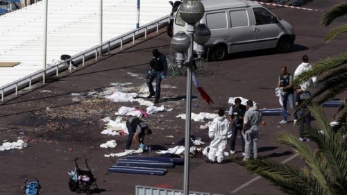 Έναν χρόνο μετά την τρομοκρατική επίθεση, η Νίκαια θυμάται