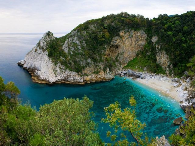 Το καλοκαίρι της Δήμητρας Γαλάνη