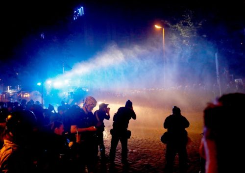 Γερμανία: Άντρας οπλισμένος με αυτόματο Μ16 άνοιξε πυρ σε νυχτερινό κέντρο