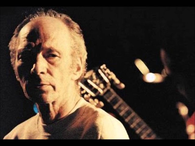 Ο Άκης Πάνου προς τον Μάνο Χατζιδάκι