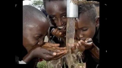 2,1 δισεκατομμύρια άνθρωποι δεν έχουν πρόσβαση σε πόσιμο νερό