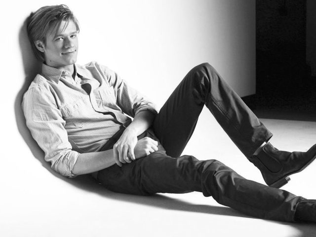 Τα 10 πράγματα που έμαθε ο Lucas Till παίζοντας τον MacGyver