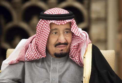 Σ. Αραβία: Απολύθηκε για υπερβολική… εξύμνηση του βασιλιά