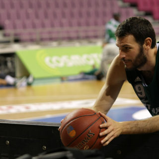 Μια Ωδή Για Τον Αντώνη Φώτση