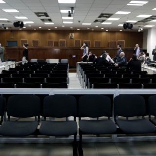 Είναι Πολλά Αυτά Που Κρίνονται Στη Δίκη Της Χρυσής Αυγής