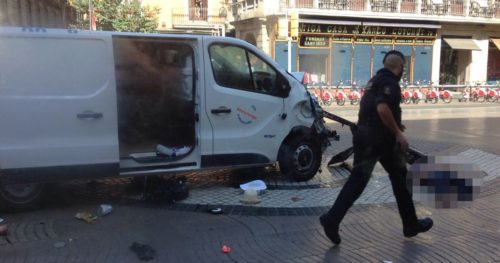 Τουλάχιστον δύο οι νεκροί από την τρομοκρατική επίθεση στο κέντρο της Βαρκελώνης