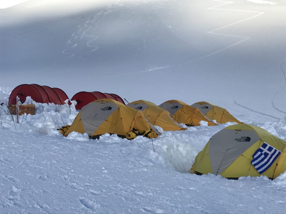 Οι πρώτες Ελληνίδες που έφτασαν στα 6200μ. της ψηλότερης κορυφής στην Αλάσκα!!!Η συγκλονιστικές μαρτυρίες τους!