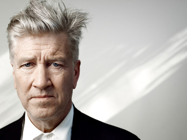 O David Lynch αυτή την εβδομάδα «παίζει μπαλίτσα» 7Χ7 στο Άστυ