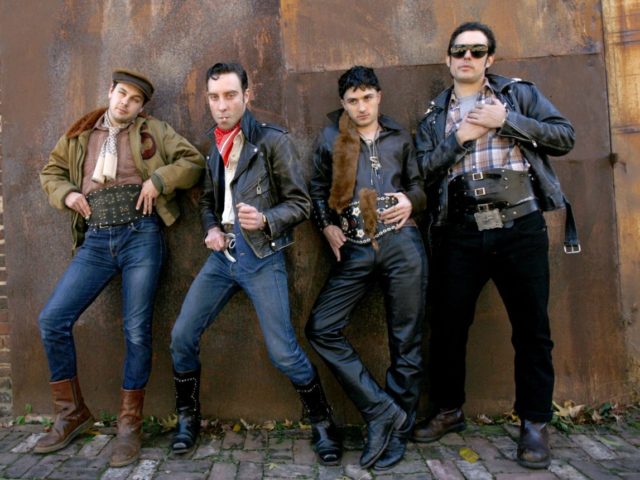 Την τελευταία φορά που οι Black Lips έπαιξαν στην Αθήνα, πέρασαν τη νύχτα στο αστυνομικό τμήμα. Φέτος;