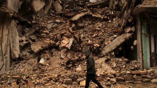 Τουλάχιστον 30 νεκροί από αεροπορικό βομβαρδισμό σε ξενοδοχείο στην Υεμένη