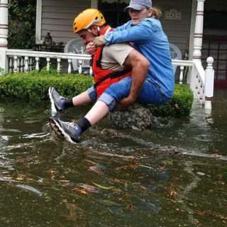 Σοβαροί κίνδυνοι από τις πλημμύρες στο Τέξας για την δημόσια υγεία