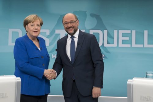 Γερμανία: Ο Μάρτιν Σουλτς ετοιμάζεται να αρχίσει διαπραγματεύσεις με την Άγκελα Μέρκελ