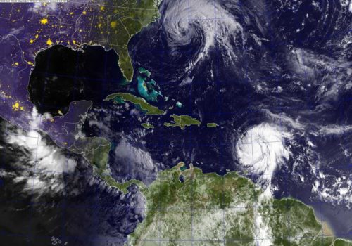 Πως παίρνουν το όνομά τους οι τυφώνες (βίντεο)