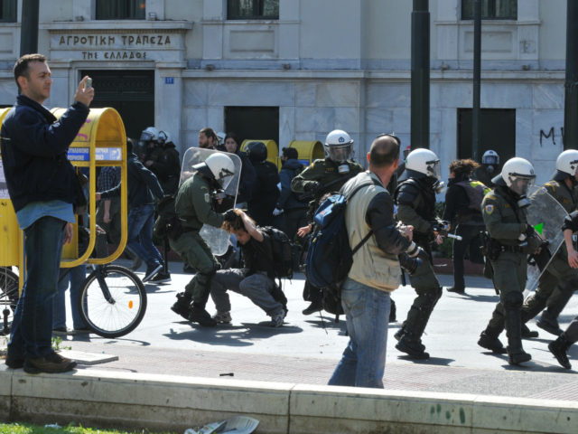 7 χρόνια ο Μάριος Ζέρβας περιμένει να βγει η απόφαση για τα ράστα, το σαμπουάν και τις ύποπτες σαγιονάρες του