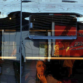 Ιράν: Ανετράπη σχολικό λεωφορείο