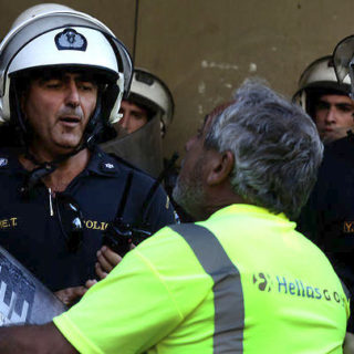 Διαμαρτυρία μεταλλωρύχων στο Υπουργείο Περιβάλλοντος