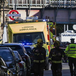 Τρομοκρατικό χτύπημα η έκρηξη στο μετρό του Λονδίνου