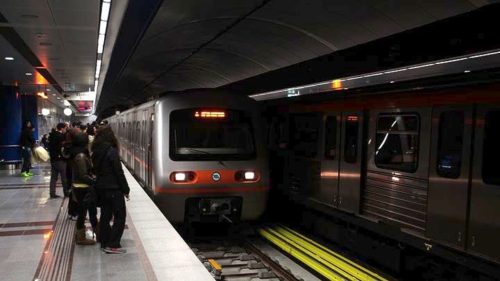 Νεκρός ανασύρθηκε άνδρας από τις γραμμές του μετρό στο Πανεπιστήμιο