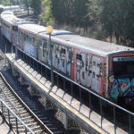 Επιχείρηση απεγκλωβισμού ατόμου από τις γραμμές του ΗΣΑΠ