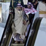 Ο βασιλιάς της Σ. Αραβίας έφερε το χρυσό του ασανσέρ στην επίσκεψή του στη Μόσχα