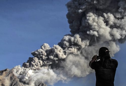 Ινδονησία: 47 νεκροί από έκρηξη σε εργοστάσιο κατασκευής πυροτεχνημάτων