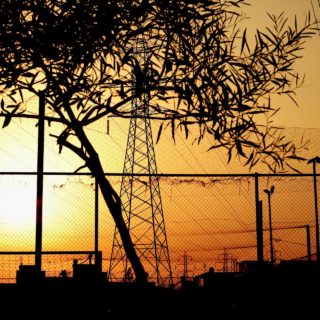 Ασπρόπυργος: Στην Άκρη Της Πόλης