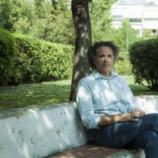 Ο Χρήστος Καρράς Έχει Μια Στέγη Για Να Κάνει Επανάσταση Στην Πόλη