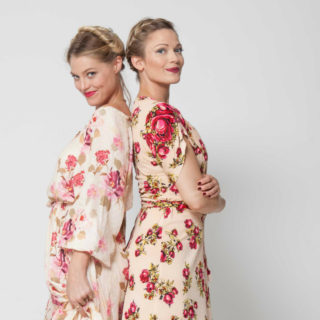 Τι κάνουν… δύο Xenes στην Ελλάδα;