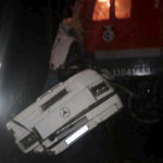 Τουλάχιστον 16 νεκροί από σύγκρουση λεωφορείου με τρένο, στη Ρωσία