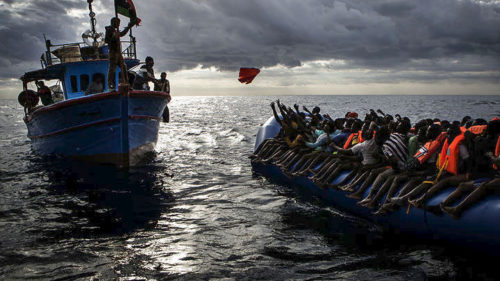 Σύγκρουση πλοίου που μετέφερε περίπου 70 μετανάστες στην Τυνησία