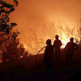 Πορτογαλία: Τουλάχιστον 3 νεκροί από 440 πυρκαγιές