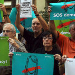 Χιλιάδες Καταλανοί διαδηλώνουν για την απελευθέρωση δύο αυτονομιστών ηγετών