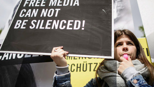 Διεθνείς και ευρωπαϊκές οργανώσεις για την ελευθερία του Τύπου καταδικάζουν τη δολοφονία της δημοσιογράφου Γκαλιζία