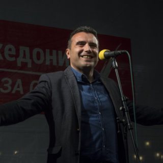 ΠΓΔΜ: Το κόμμα του Ζόραν Ζάεφ μεγάλος νικητής και του δεύτερου γύρου των δημοτικών εκλογών