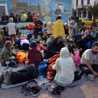 Μεγάλη διαδήλωση μεταναστών και προσφύγων στην Μυτιλήνη