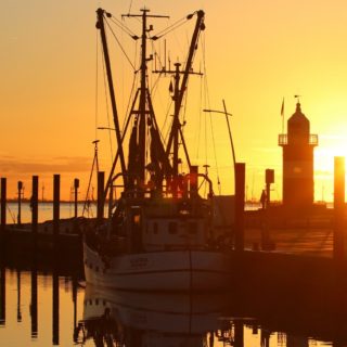 Ηλιοβασίλεμα στην εκβολή του ποταμού Weser