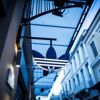 Μάθαμε τι κρυβόταν πίσω από το μυστηριώδες σύνθημα “Athens is Original”