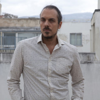 Aντικατοπτρισμοί, του Νίκου Λαμπρόπουλου