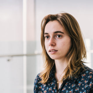 Julien Baker – Turn Out The Lights