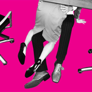 Ο έρωτας ανθίζει (και) στα γραφεία;