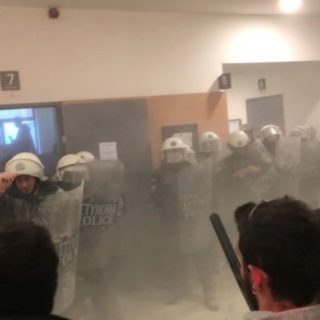 Σοβαρά επεισόδια για τους πλειστηριασμούς στο Ειρηνοδικείο Αθηνών