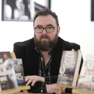 Ο Stuart Neville είναι ο βασιλιάς του ιρλανδικού νουάρ