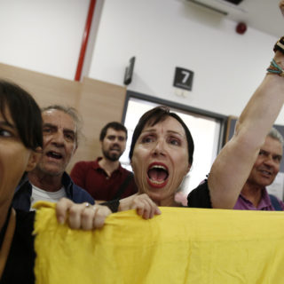 Κανονικά θα διεξαχθούν σήμερα μόνο οι ηλεκτρονικοί πλειστηριασμοί