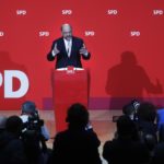 Γερμανία: Η ηγεσία του SPD πρότεινε την έναρξη διαπραγματεύσεων με το CDU της Μέρκελ για τον σχηματισμό κυβέρνησης συνασπισμού