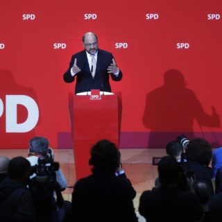 Το SPD ενέκρινε την συμμετοχή σε διαπραγματεύσεις για «μεγάλο» συνασπισμό