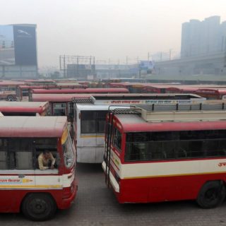 Ινδία: Ένα τεράστιο «πιστολάκι» για να διώξει «το νέφος» από το Νέο Δελχί