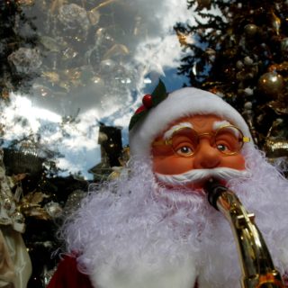 Από το Κομμωτήριο στο Καζίνο: Οι Ιστορίες Εκείνων που δεν Παίρνουν Άδεια τα Χριστούγεννα