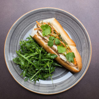 Μ. Βρετανία: Τα σάντουιτς βλάπτουν το περιβάλλον όσο τα αυτοκίνητα